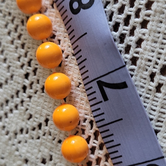 Tangerine orange beaded necklace - Picture 5 of 7
